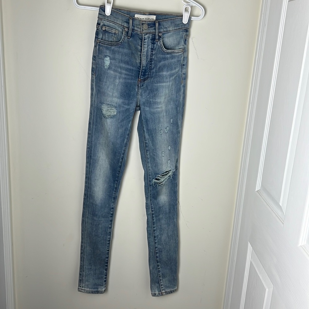 Aritzia Denim Forum Distressed Lola High Rise Skinny Jeans Size 23
